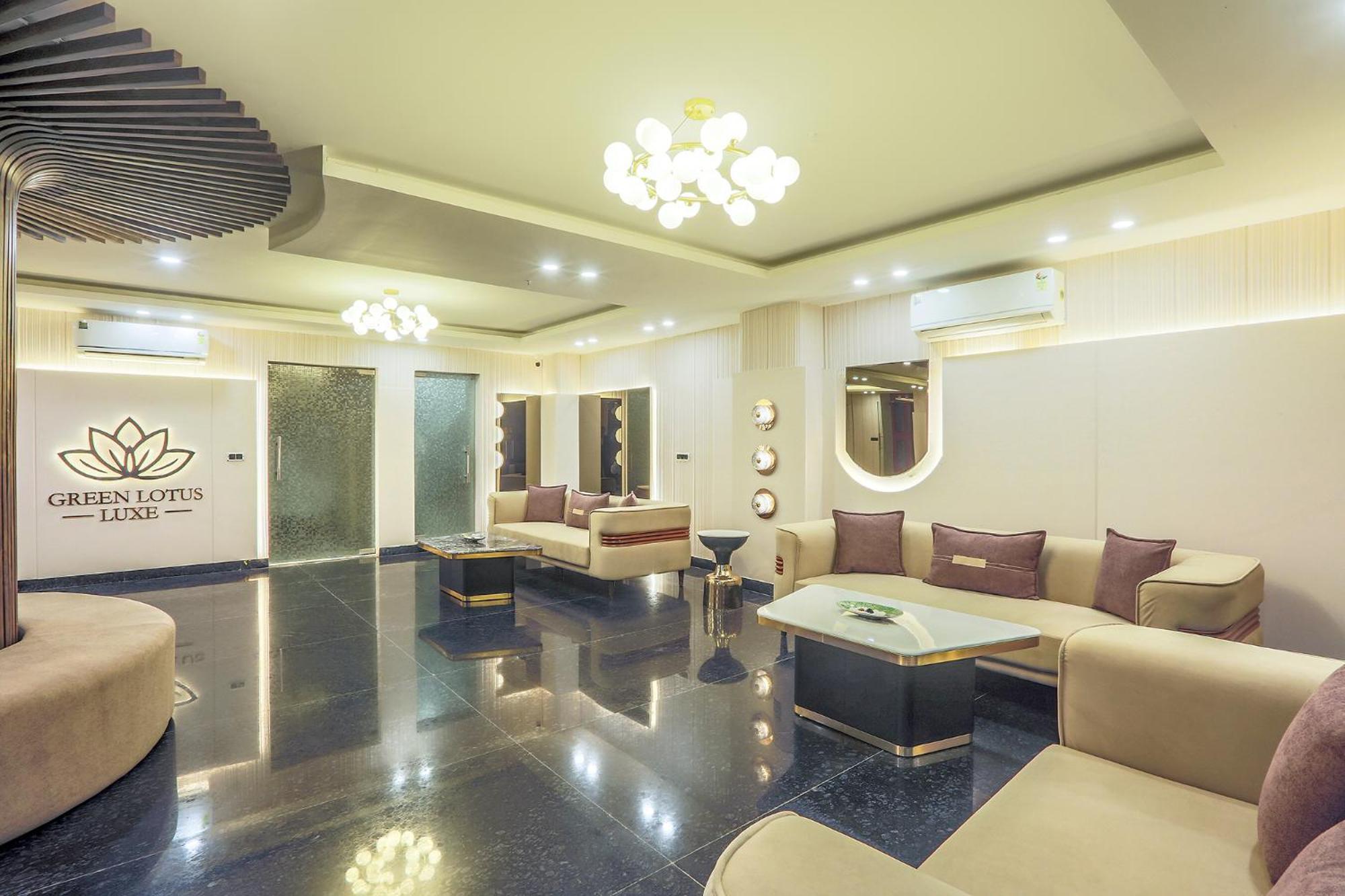 Hotel Green Lotus Luxe Gurgaon Esterno foto
