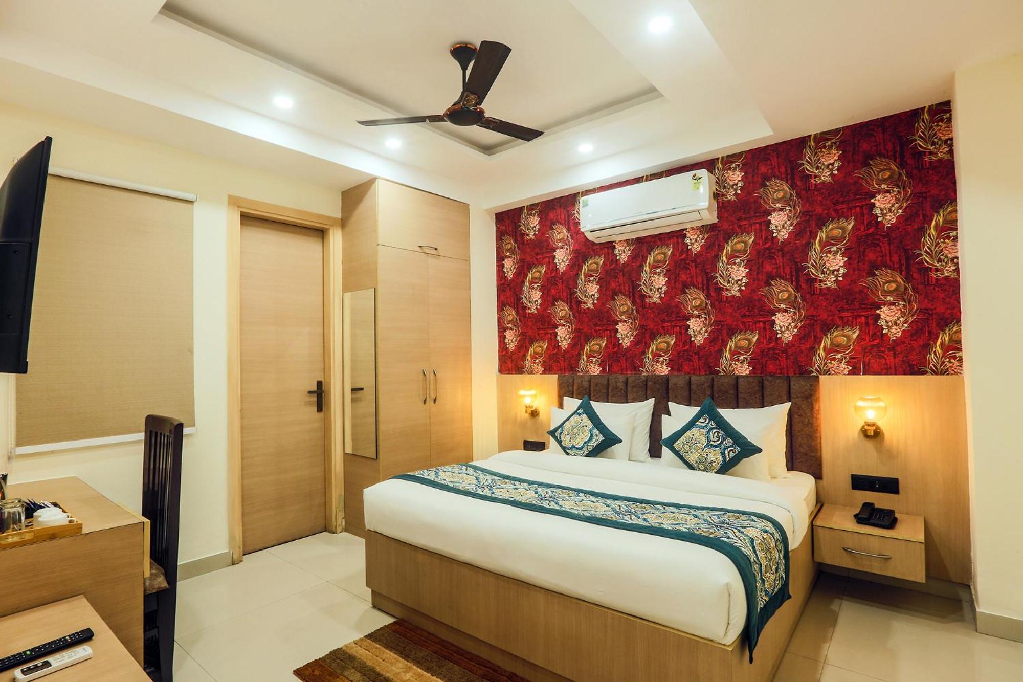 Hotel Green Lotus Luxe Gurgaon Esterno foto
