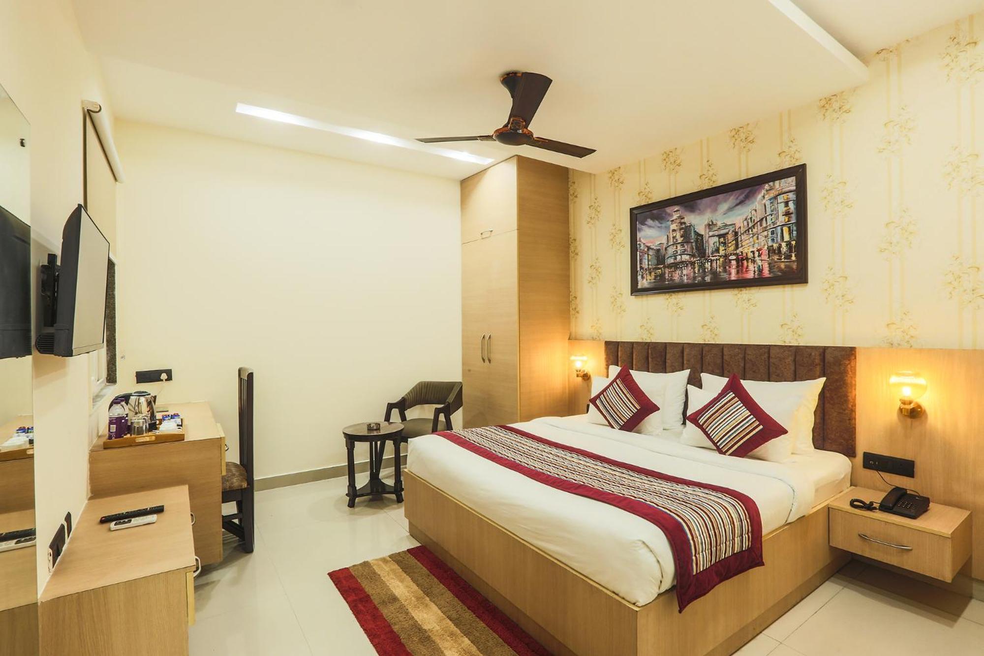 Hotel Green Lotus Luxe Gurgaon Esterno foto