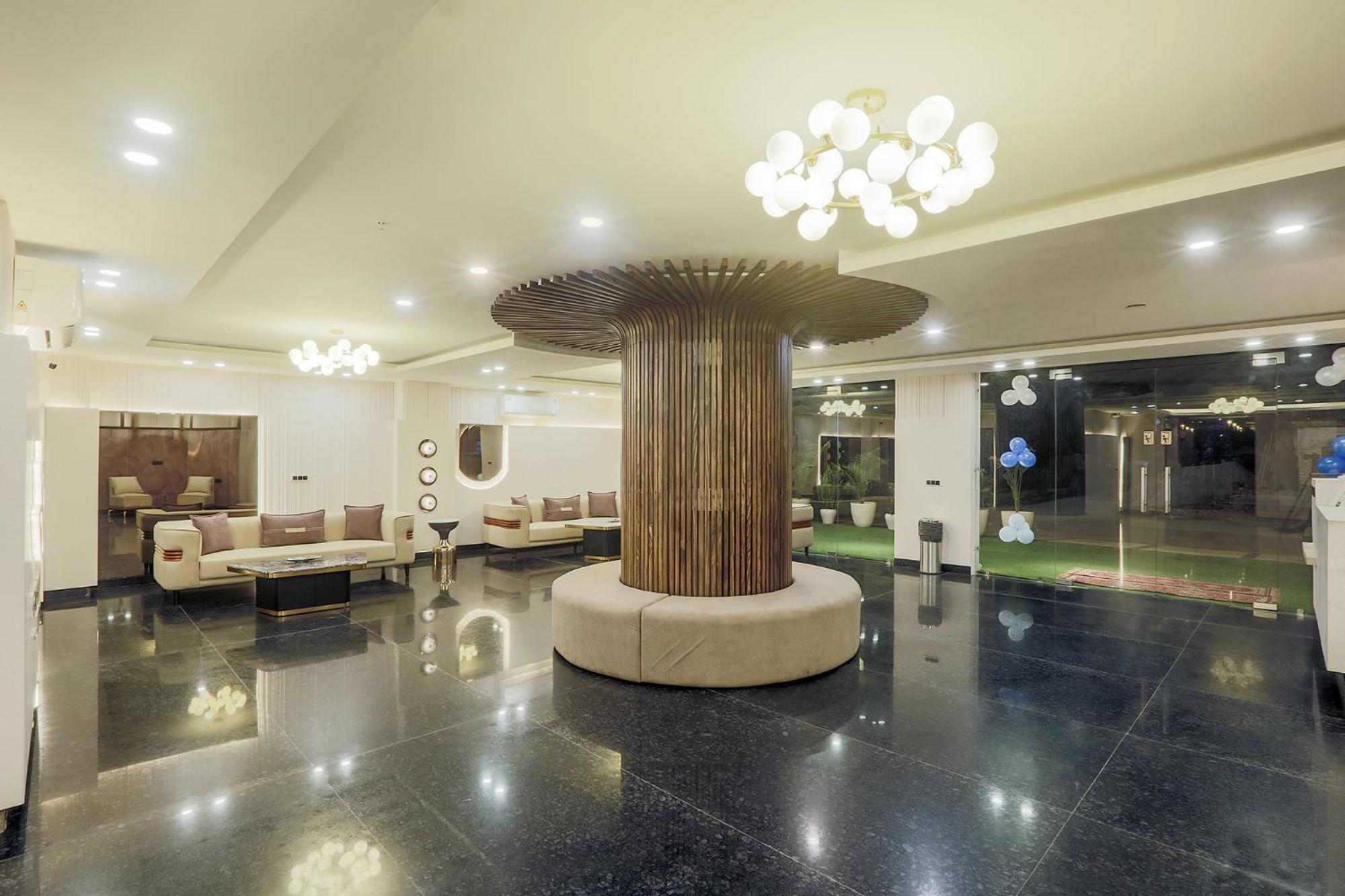 Hotel Green Lotus Luxe Gurgaon Esterno foto