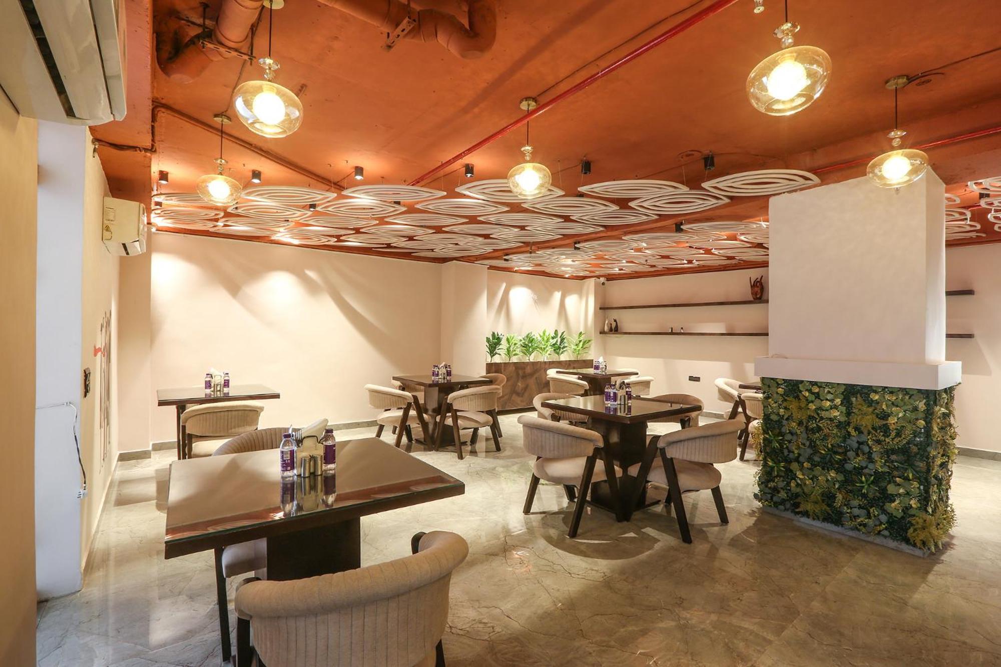 Hotel Green Lotus Luxe Gurgaon Esterno foto